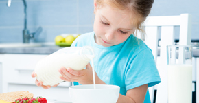 prevenir la obesidad infantil, desayuno, alimentación sana.