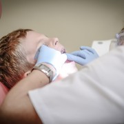 Nanotecnología aplicada a la odontología. Dentista y salud bucodental